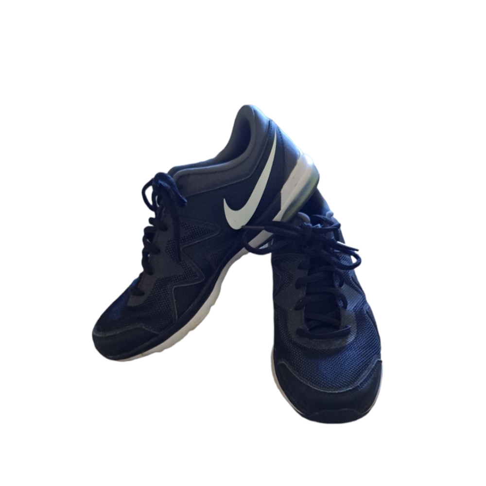 Womens Nike Sculpt TR 2 athletic shoes size 8